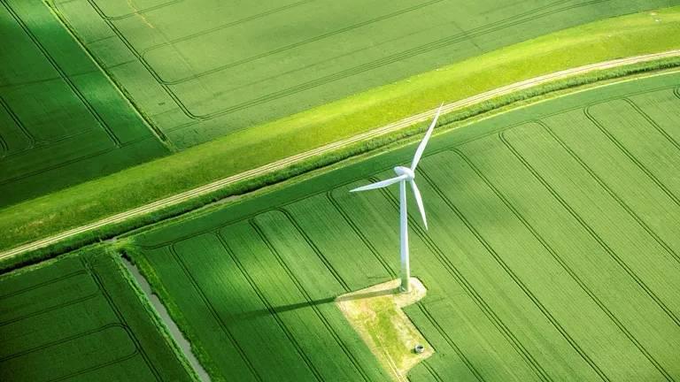 یادداشتی خیلی کوتاه دربارهی مفهوم انرژیهای سبز